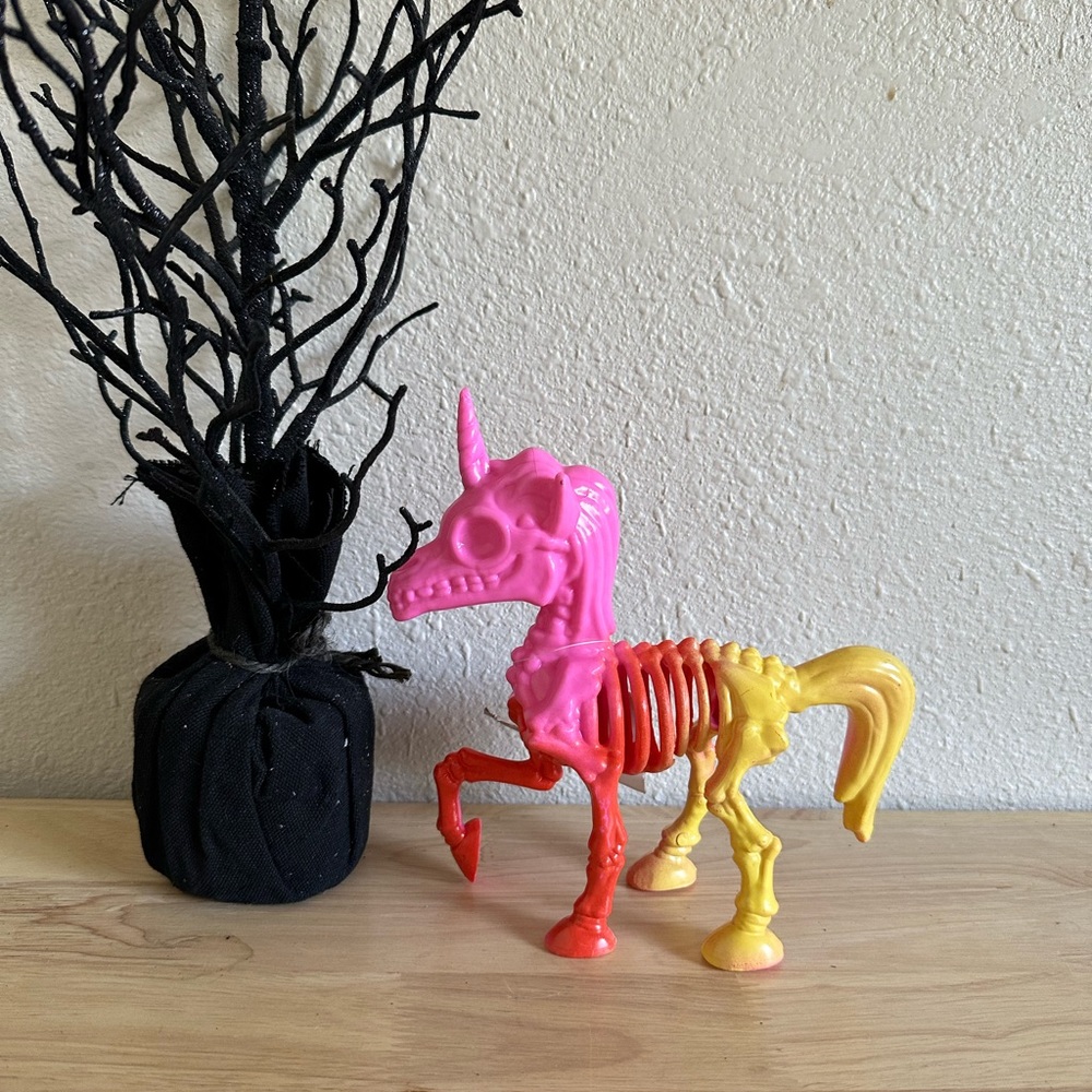 New Halloween Whimsigoth skeleton uniocorn 🦄